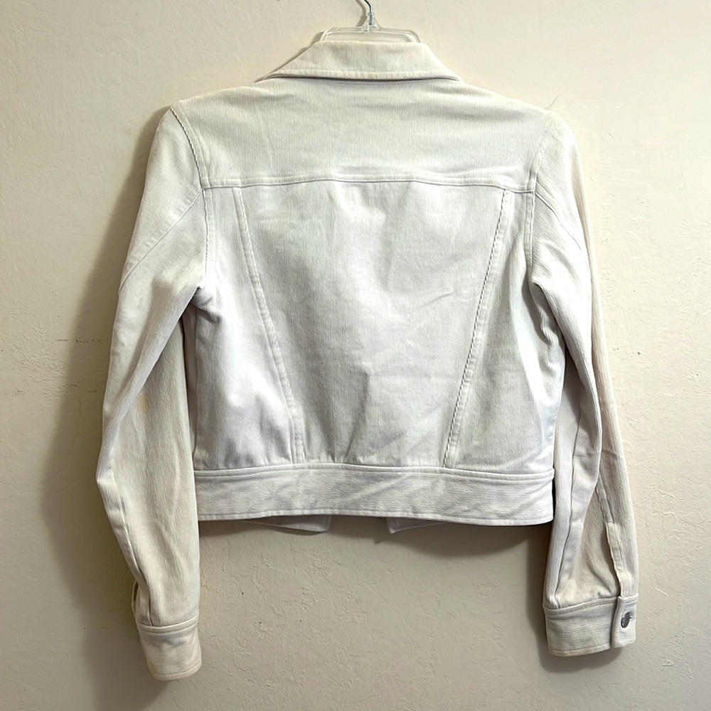 Jacket - Picture 2 of 4
